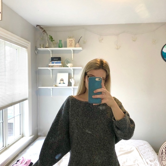 💫GAP Oversized/Cropped Knit Sweater - Picture 3 of 6